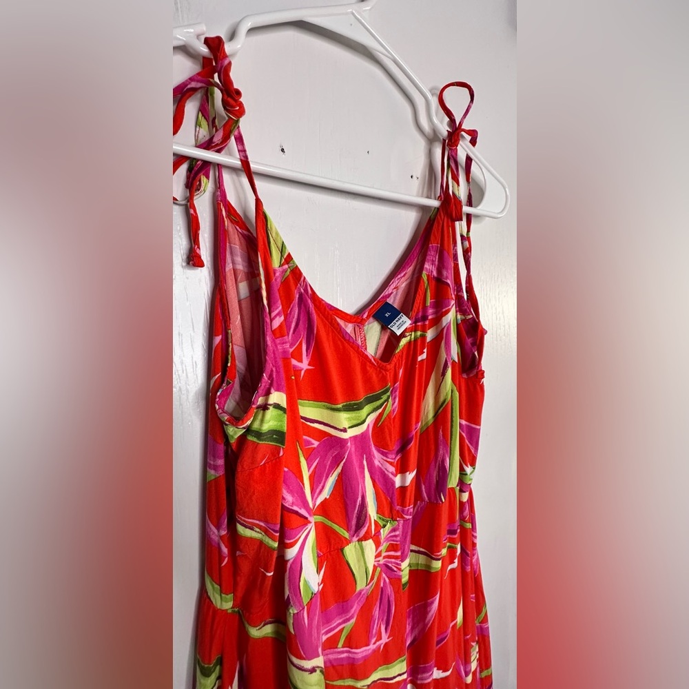 Old Navy women’s jumpsuit.  Size XL - Picture 5 of 7